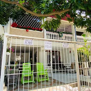 https://casa-feliz-hostal.santamartahotels.net